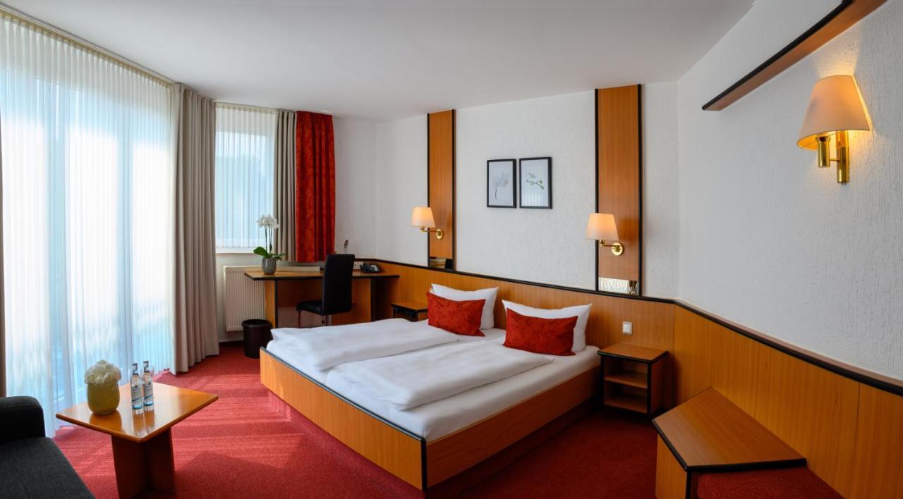Hotel Am Wasserfall リンゲン エクステリア 写真