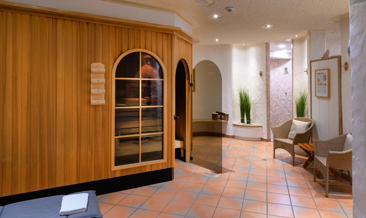 Hotel Am Wasserfall リンゲン エクステリア 写真